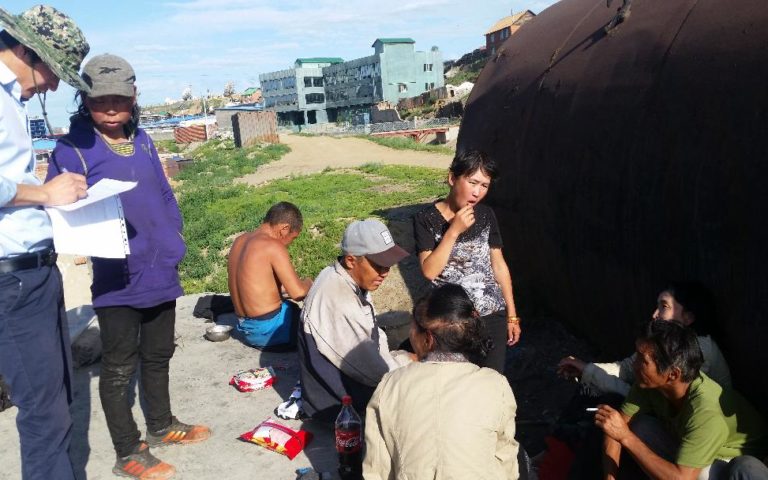 Орон гэргүй тэнэмэл иргэд ихээр төвлөрдөг газруудад ажиллалаа