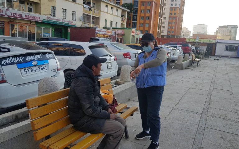 Гэр оронгүй тэнэмэл байдлаар амьдардаг иргэд ихээр төвлөрдөг газруудад ажиллалаа